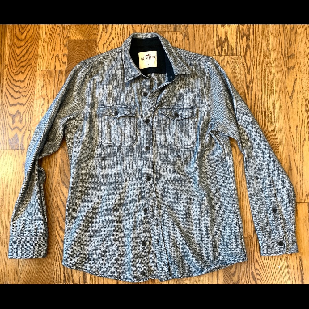 NWOT hollister button down flannel shirt!